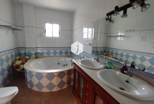 Tweedehands - Villa -
Torrevieja - Costa Blanca