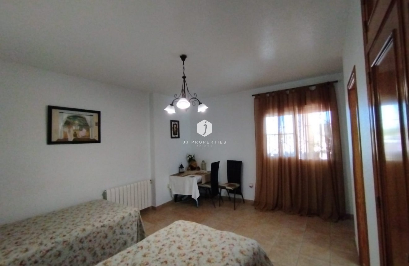 Tweedehands - Villa -
Torrevieja - Costa Blanca