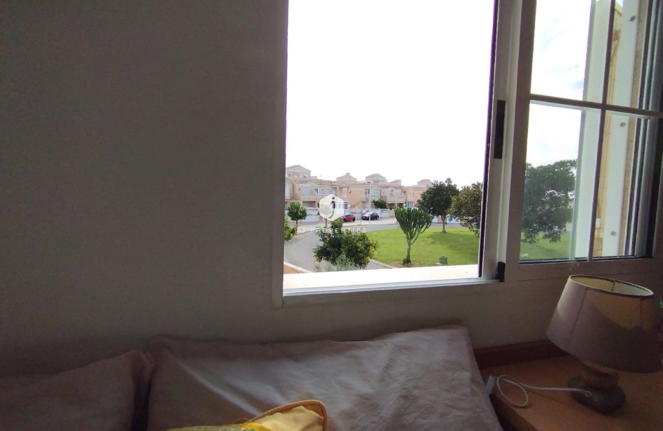 Tweedehands - Villa -
Torrevieja - Costa Blanca