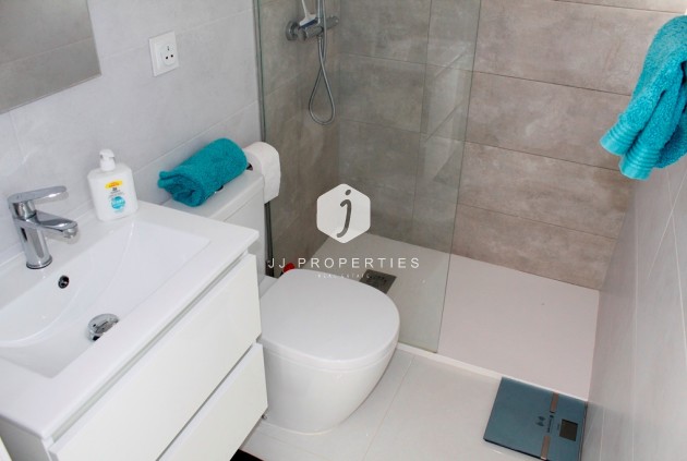 Tweedehands - Villa -
San Miguel de Salinas - Inland