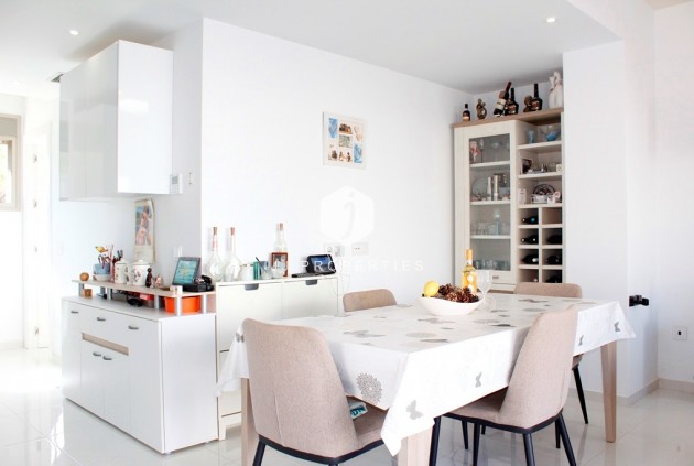 Tweedehands - Villa -
San Miguel de Salinas - Inland