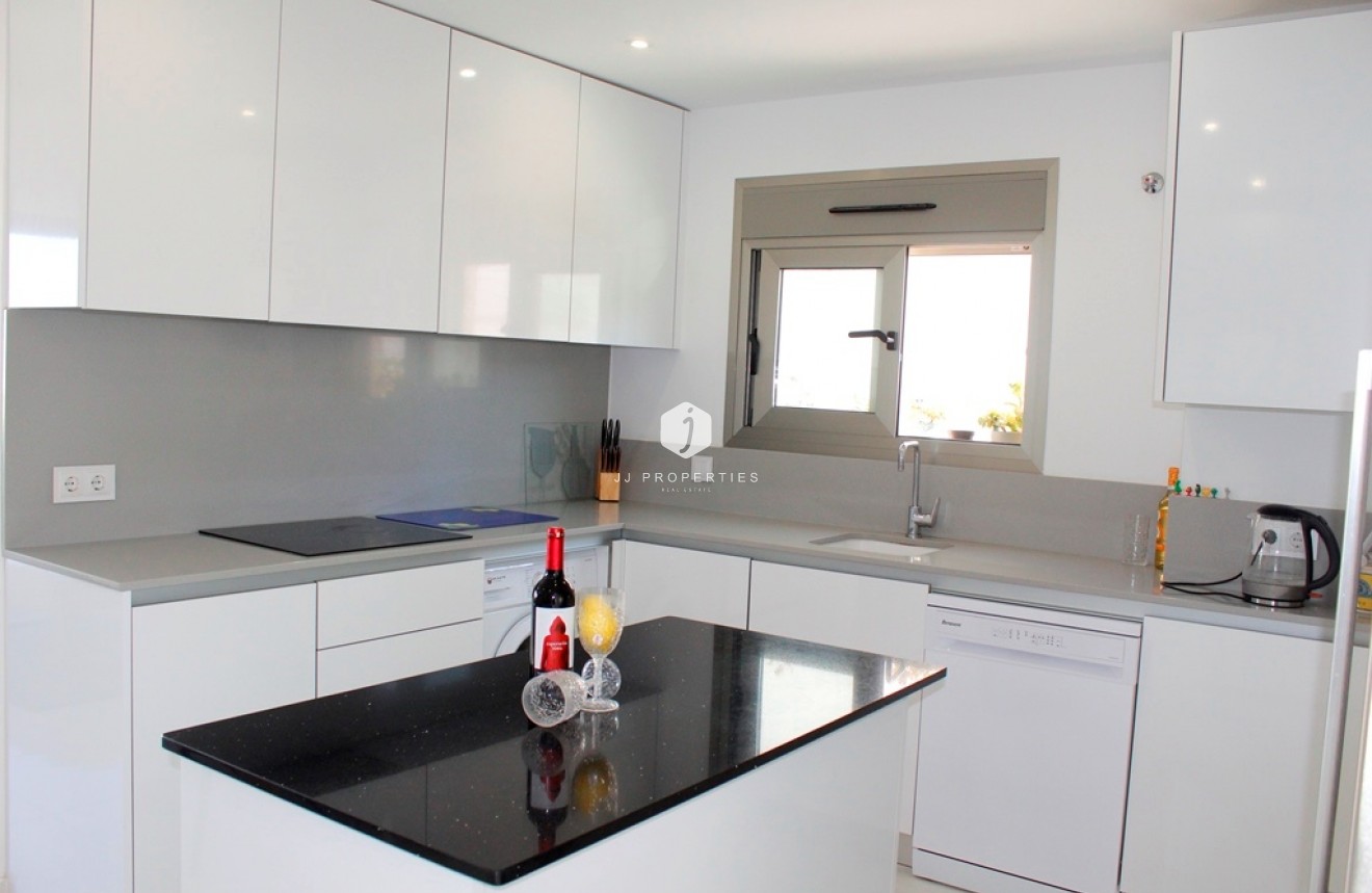 Tweedehands - Villa -
San Miguel de Salinas - Inland