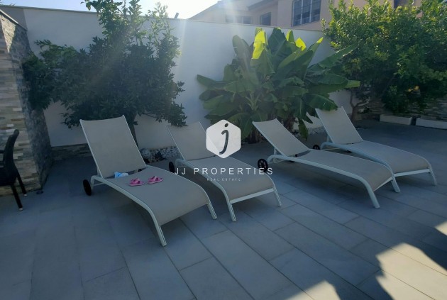 Tweedehands - Villa -
Orihuela Costa - La Zenia