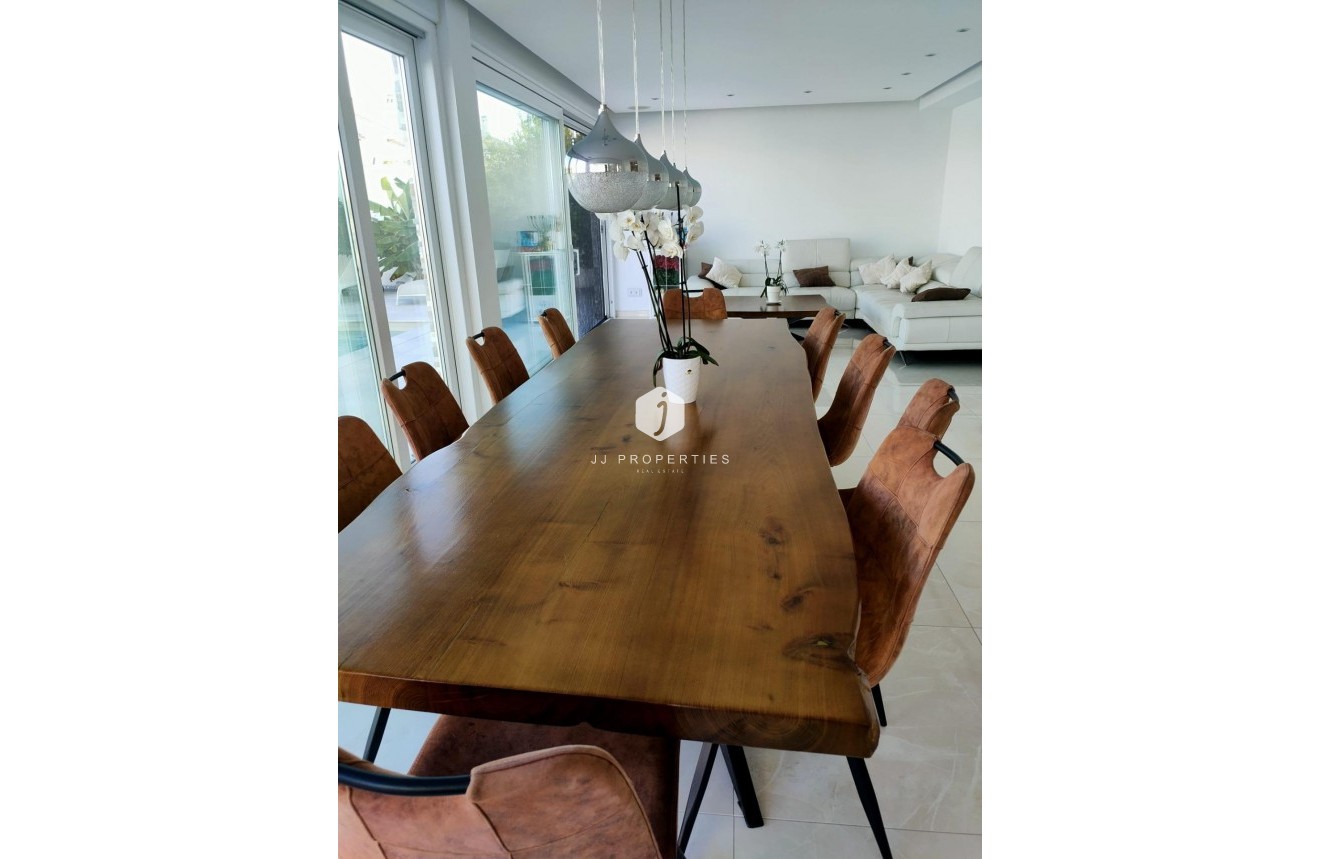 Tweedehands - Villa -
Orihuela Costa - La Zenia