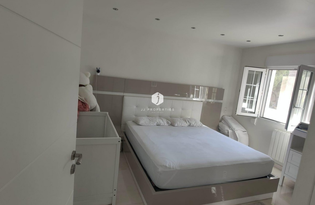 Tweedehands - Villa -
Orihuela Costa - La Zenia