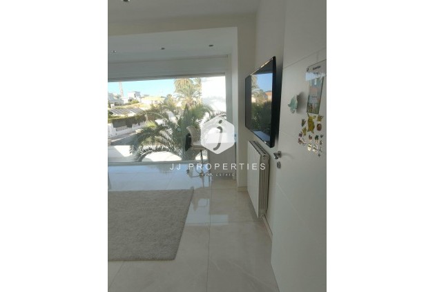 Tweedehands - Villa -
Orihuela Costa - La Zenia