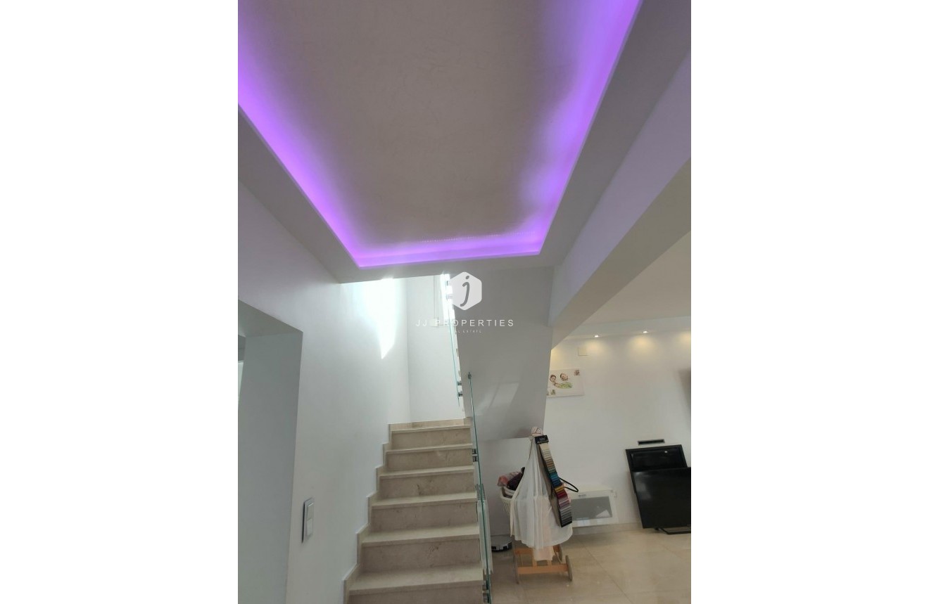 Tweedehands - Villa -
Orihuela Costa - La Zenia