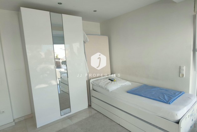 Tweedehands - Villa -
Orihuela Costa - La Zenia