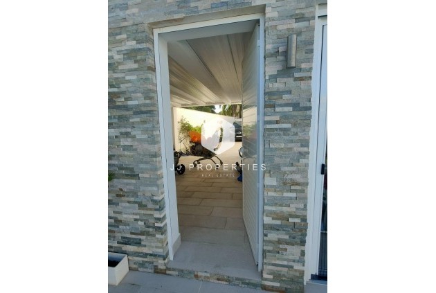 Tweedehands - Villa -
Orihuela Costa - La Zenia