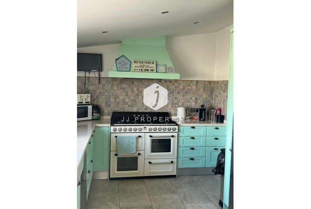 D'occasion - Villa -
Almoradí