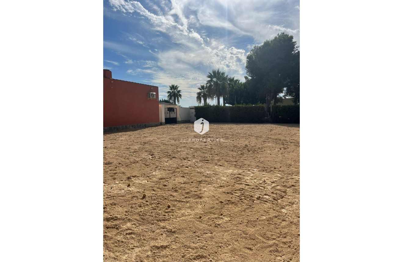 D'occasion - Villa -
Almoradí