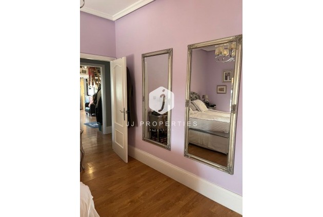 D'occasion - Villa -
Almoradí