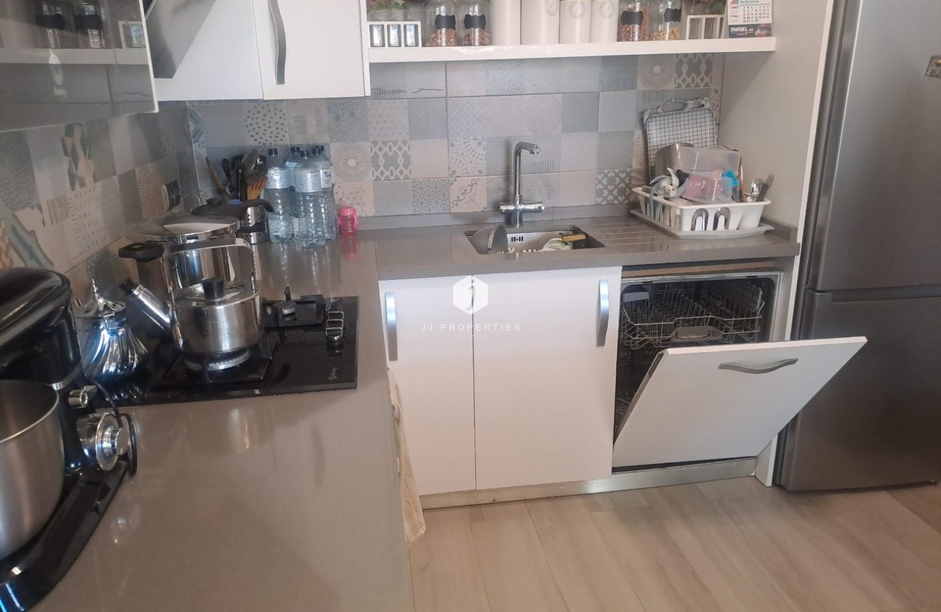 Z drugiej ręki - Szalet -
Ciudad Quesada - Costa Blanca