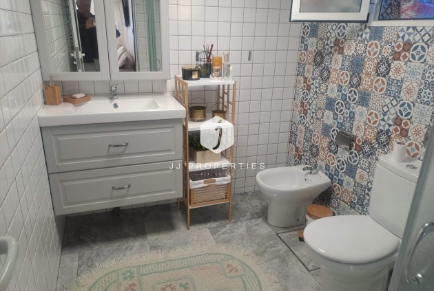 Z drugiej ręki - Szalet -
Ciudad Quesada - Costa Blanca