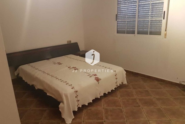 Z drugiej ręki - Szalet -
Ciudad Quesada - Costa Blanca