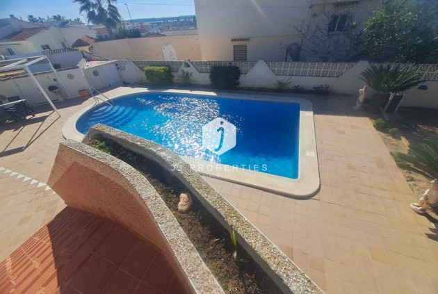 Tweedehands - Villa -
Ciudad Quesada - Costa Blanca