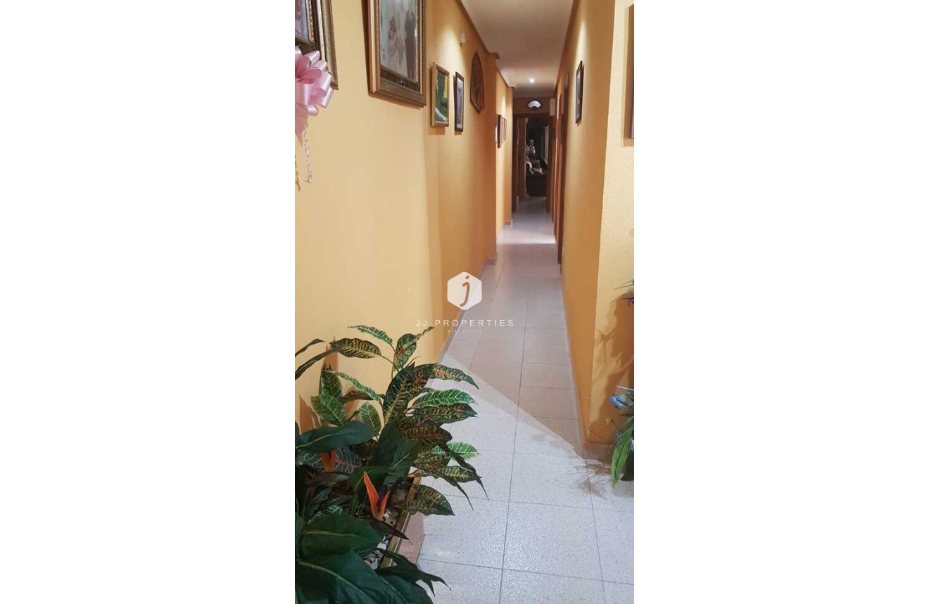 Tweedehands - Appartement / flat -
La Mata - Costa Blanca