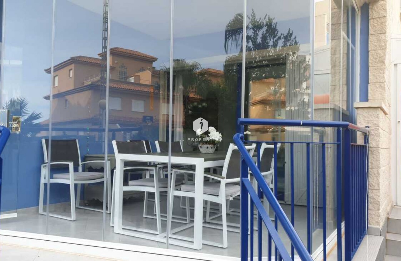 Tweedehands - Appartement / flat -
Cabo Roig - Costa Blanca