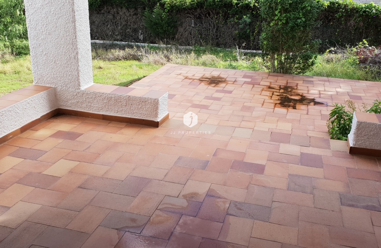 Tweedehands - Villa -
La Zenia - Costa Blanca