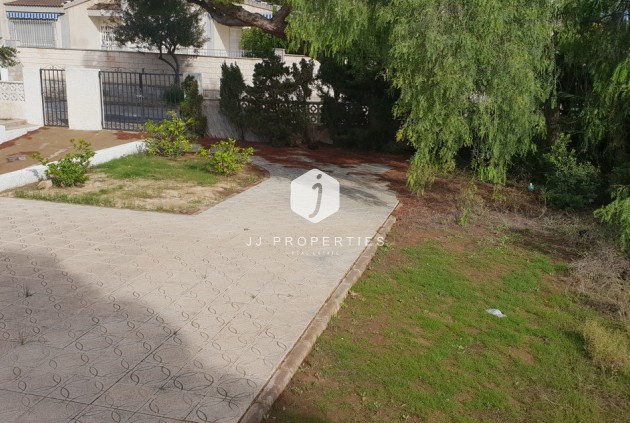 Tweedehands - Villa -
La Zenia - Costa Blanca