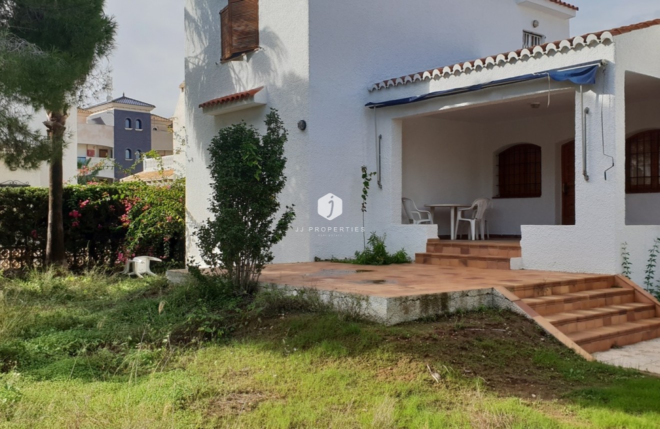 Tweedehands - Villa -
La Zenia - Costa Blanca