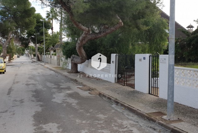 Tweedehands - Villa -
La Zenia - Costa Blanca