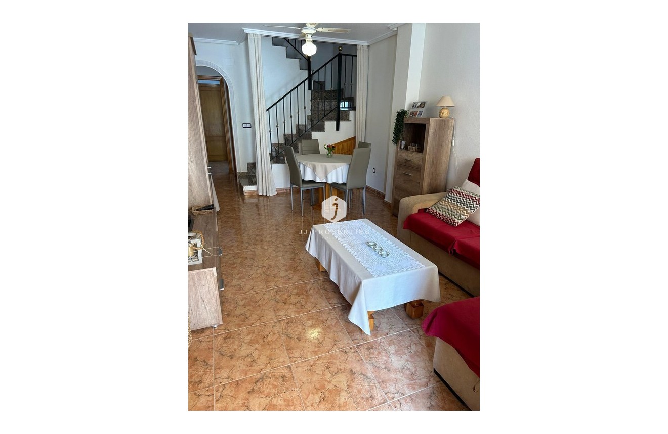 Z drugiej ręki - Szalet -
Algorfa - Costa Blanca