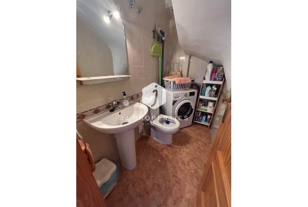 Z drugiej ręki - Szalet -
Algorfa - Costa Blanca