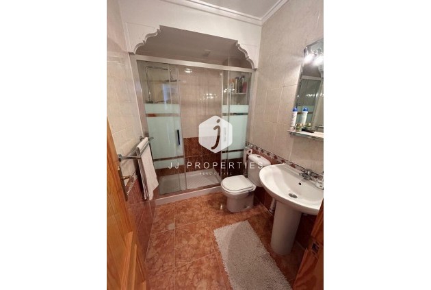 Z drugiej ręki - Szalet -
Algorfa - Costa Blanca