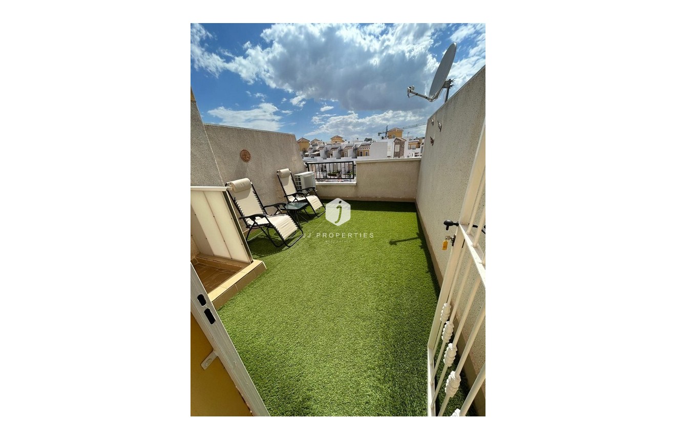 Z drugiej ręki - Szalet -
Algorfa - Costa Blanca