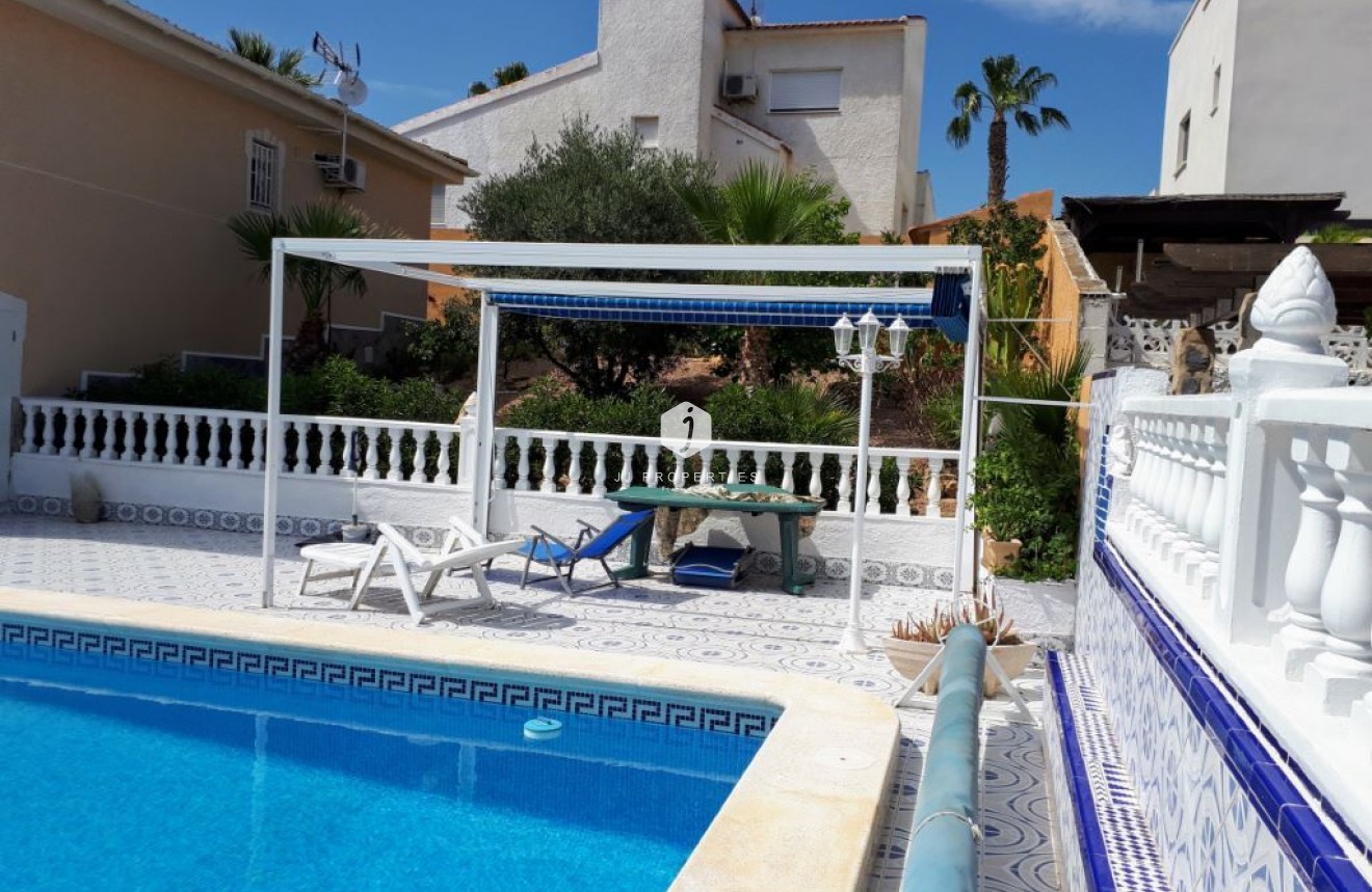 Tweedehands - Villa -
Ciudad Quesada - Costa Blanca