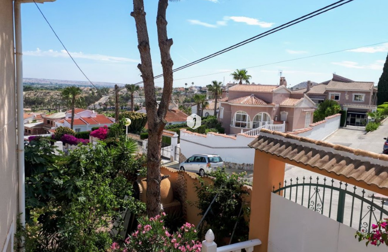 Tweedehands - Villa -
Ciudad Quesada - Costa Blanca