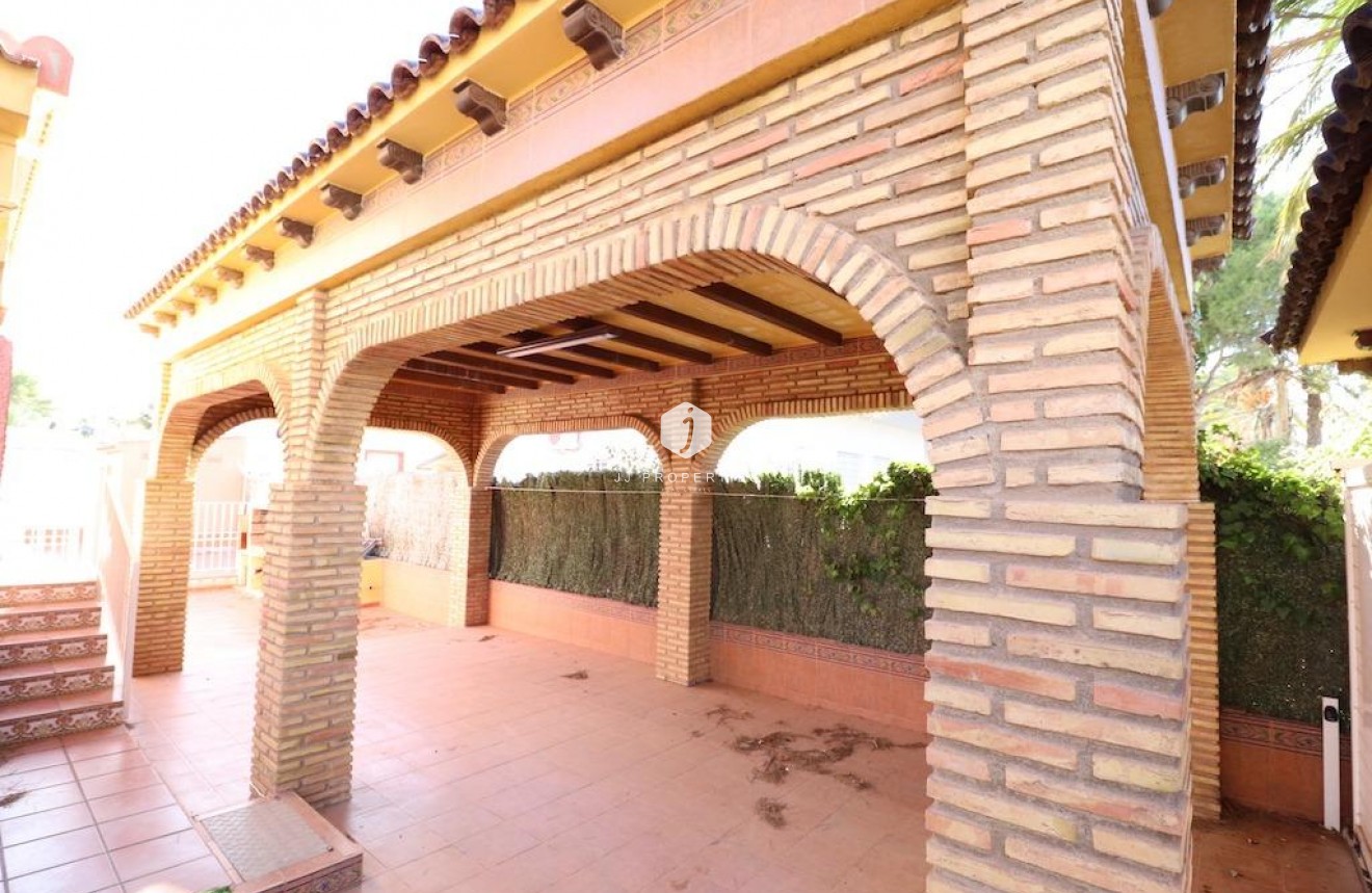 Tweedehands - Villa -
Cabo Roig - Costa Blanca