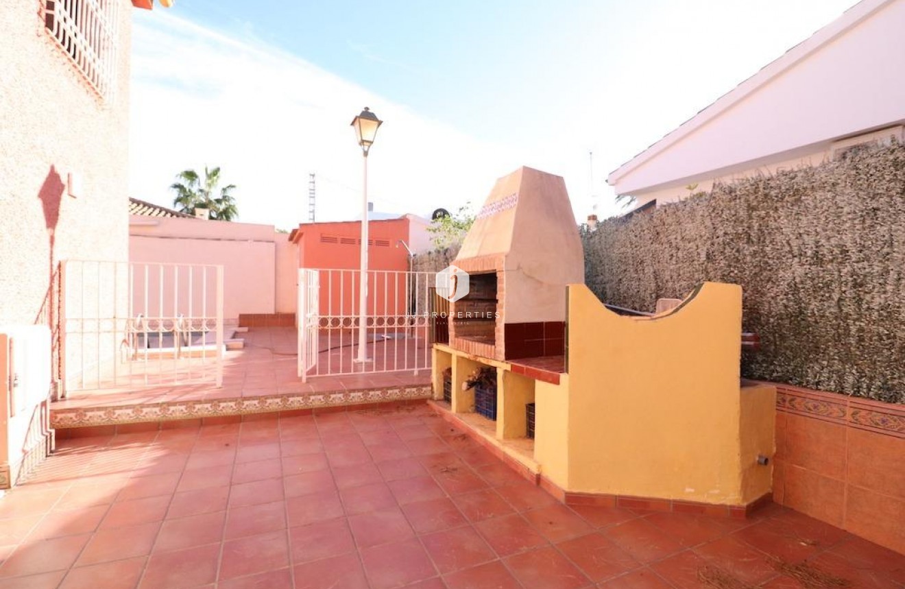 Tweedehands - Villa -
Cabo Roig - Costa Blanca