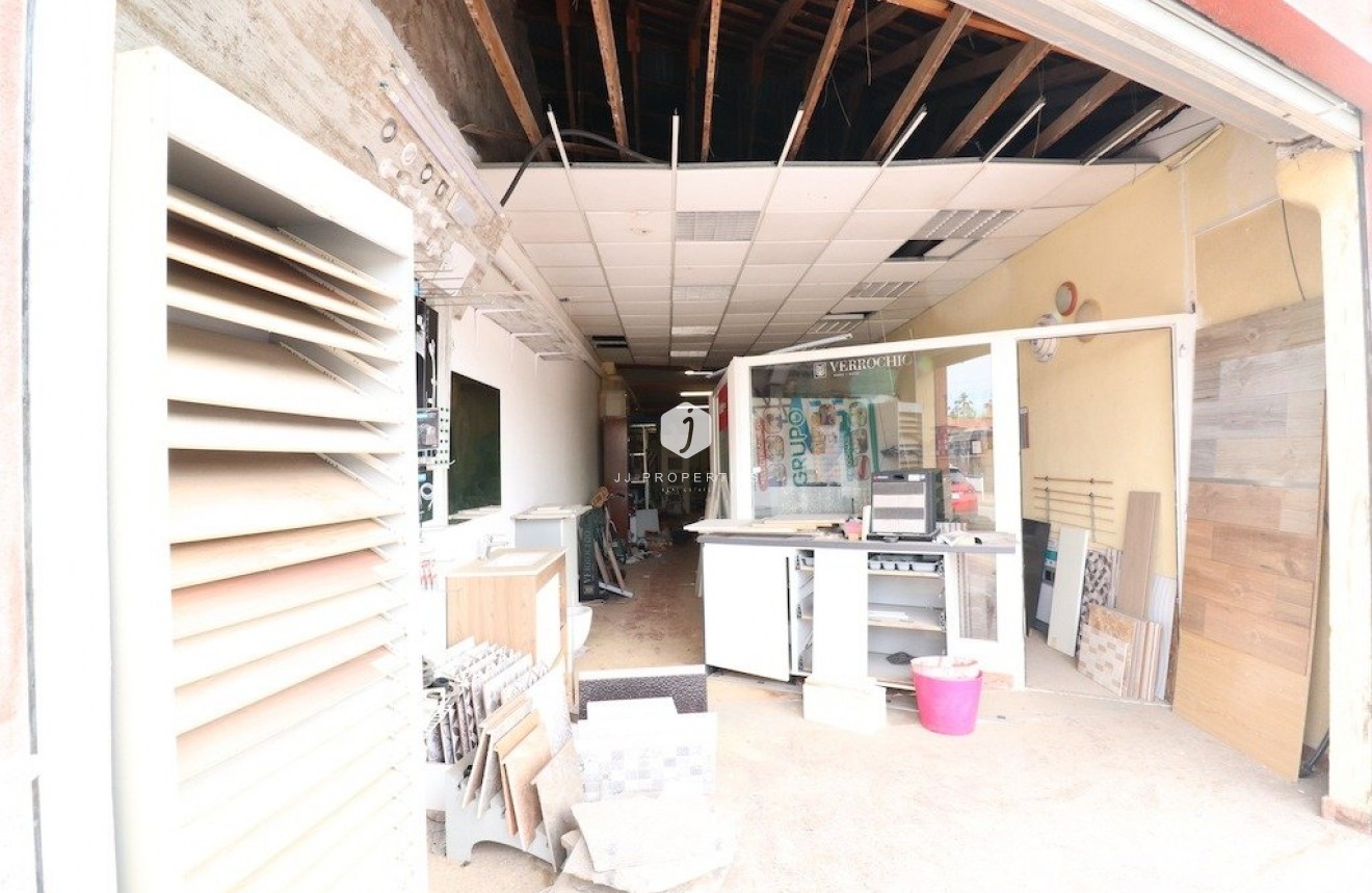 Tweedehands - Villa -
Torrevieja - Costa Blanca