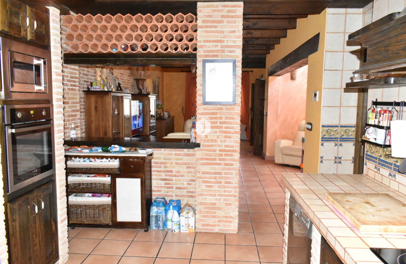 Z drugiej ręki - Villa -
Algorfa - Inland