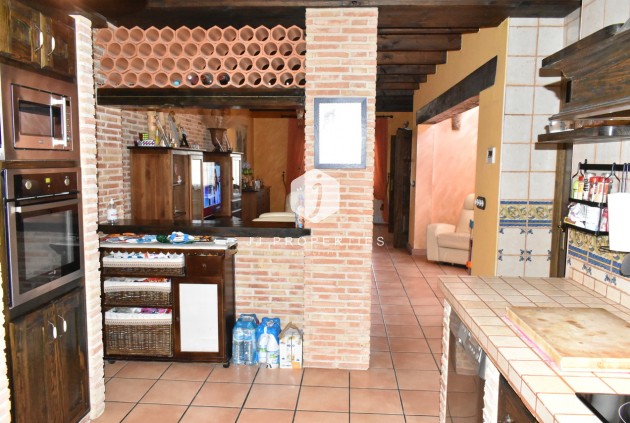 Z drugiej ręki - Villa -
Algorfa - Inland