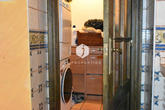 Z drugiej ręki - Villa -
Algorfa - Inland