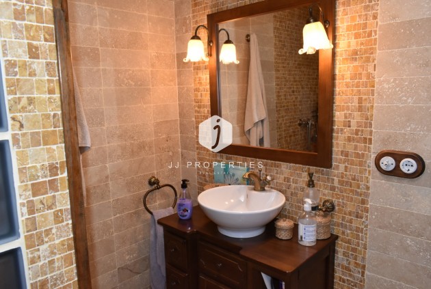 Z drugiej ręki - Villa -
Algorfa - Inland