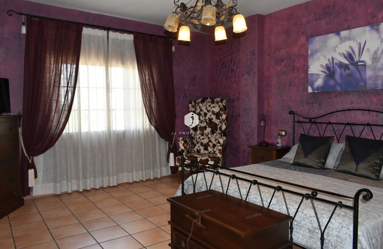 Z drugiej ręki - Villa -
Algorfa - Inland