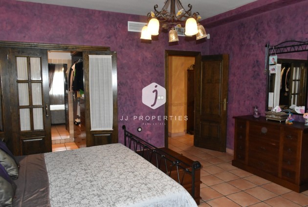 Z drugiej ręki - Villa -
Algorfa - Inland