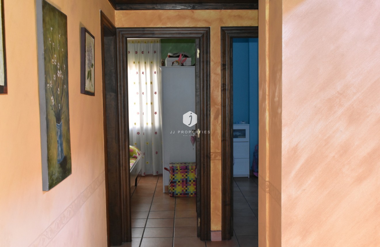 Z drugiej ręki - Villa -
Algorfa - Inland