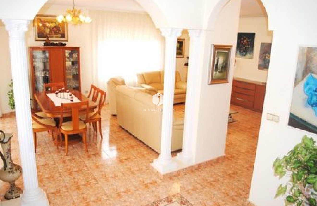 Tweedehands - Villa -
La Zenia - Costa Blanca