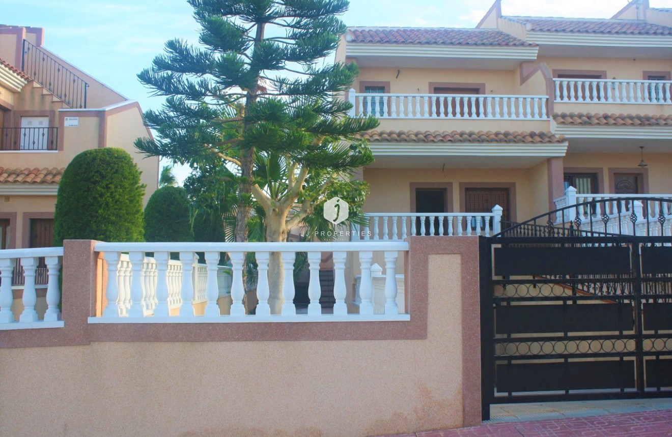 Tweedehands - Chalet -
Los Altos - Costa Blanca