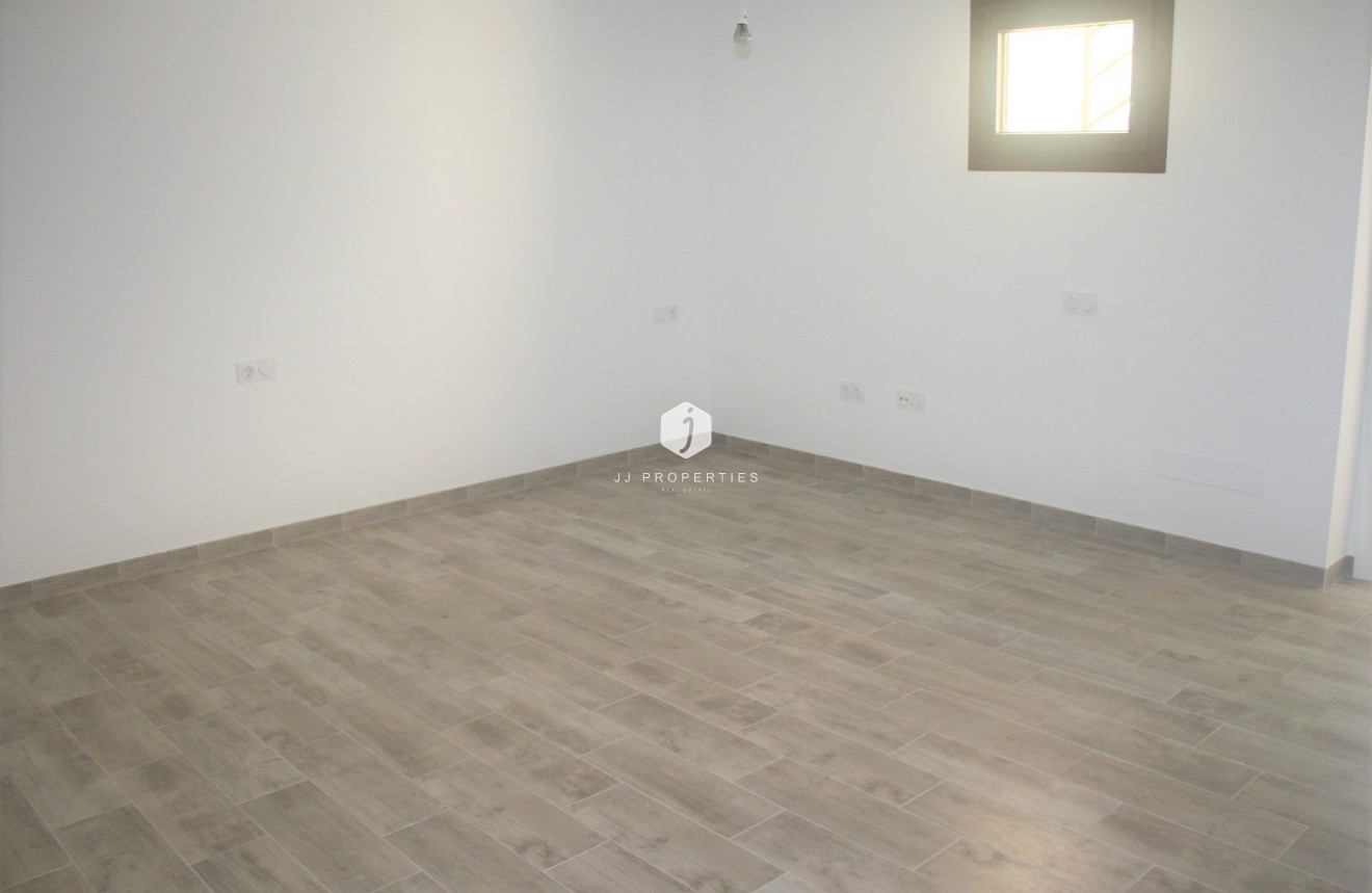 Tweedehands - Chalet -
Los Altos - Costa Blanca