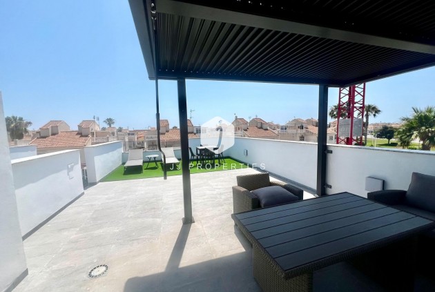 Tweedehands - Villa -
Torrevieja - La Siesta - El Salado - Torreta