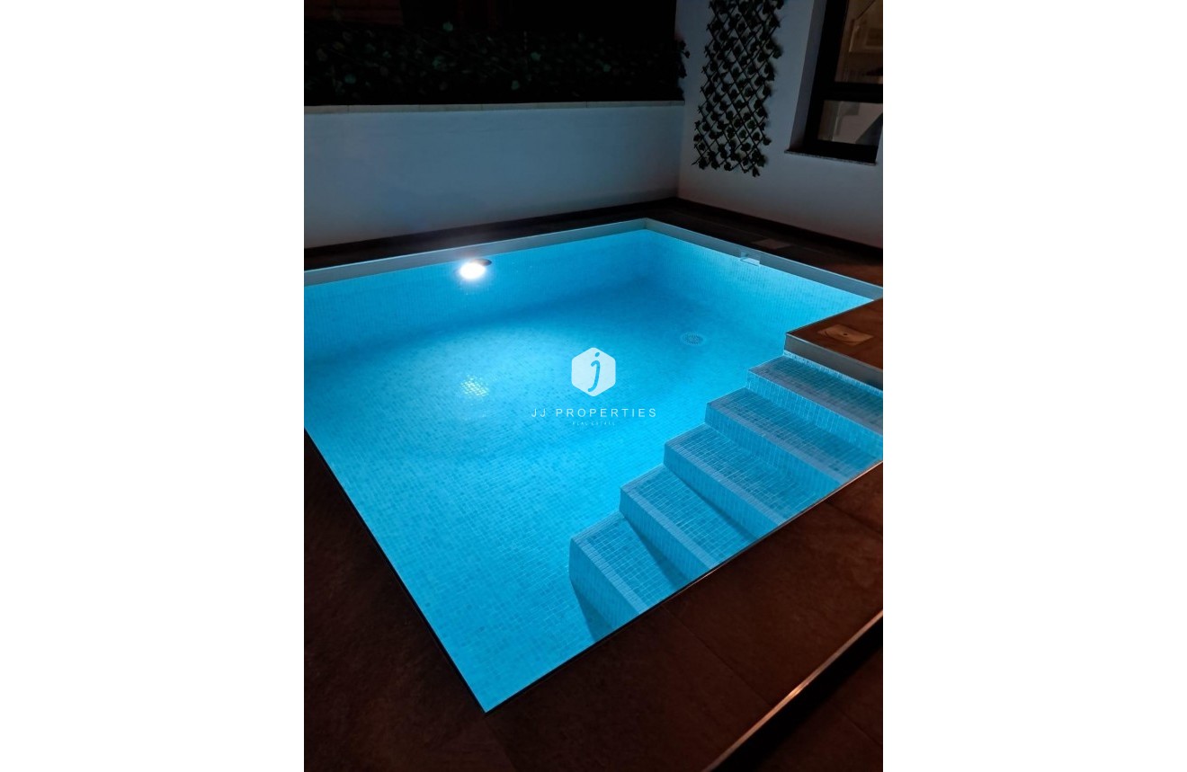 Tweedehands - Villa -
Torrevieja - La Siesta - El Salado - Torreta