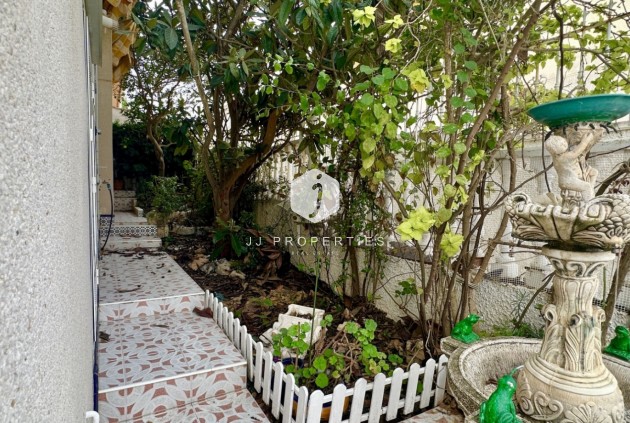 Tweedehands - Chalet -
Orihuela Costa - Costa Blanca