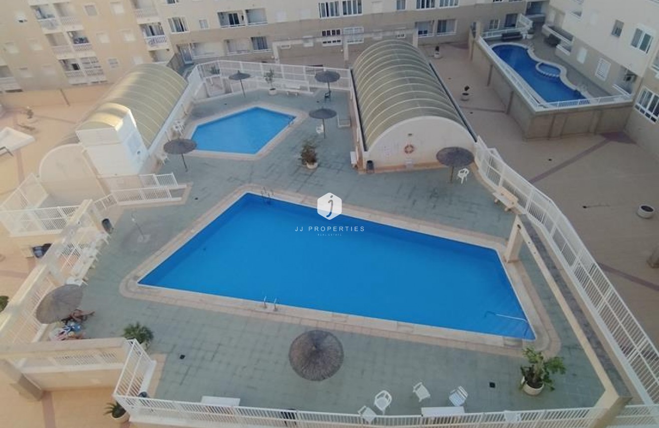 Tweedehands - Appartement / flat -
Torrevieja - El molino