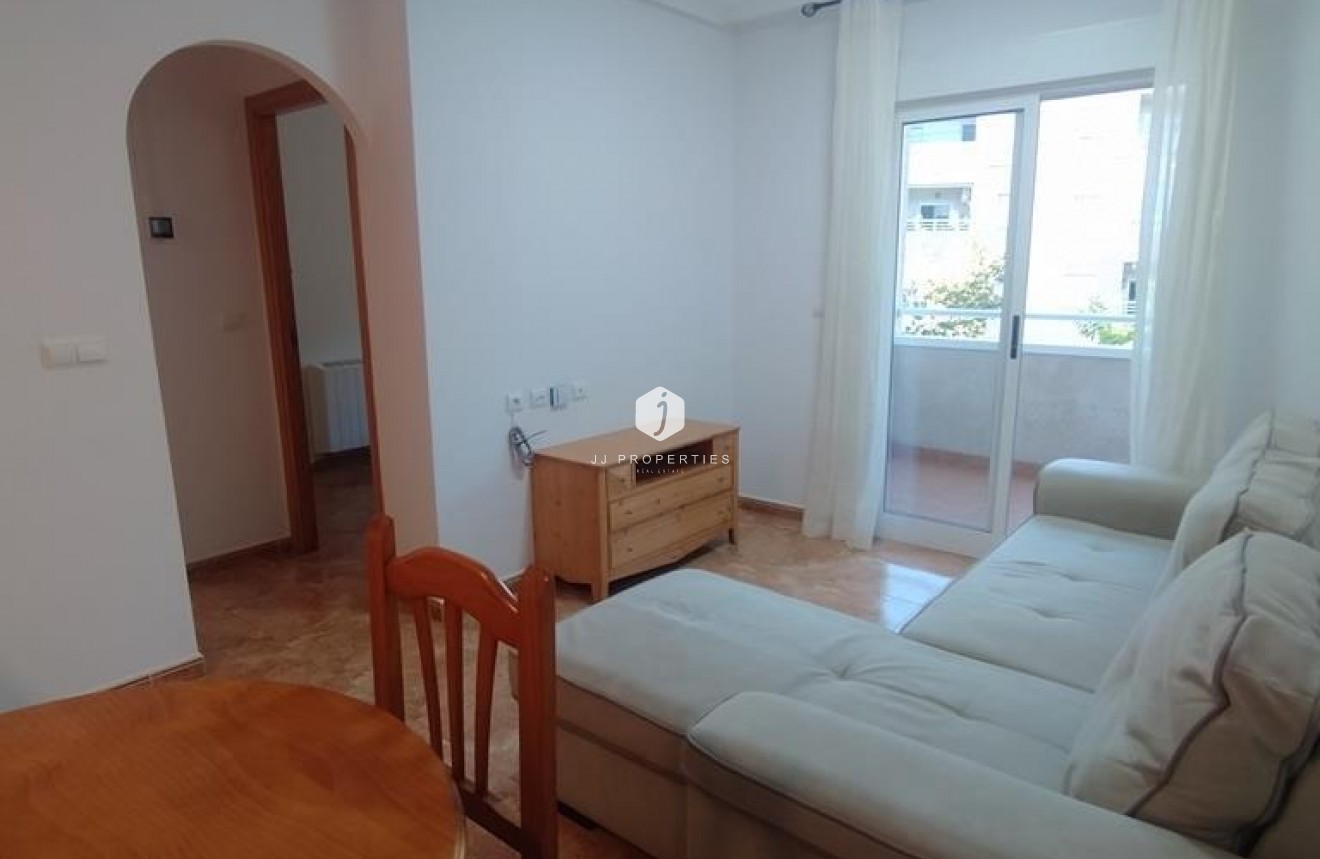 Tweedehands - Appartement / flat -
Torrevieja - El molino
